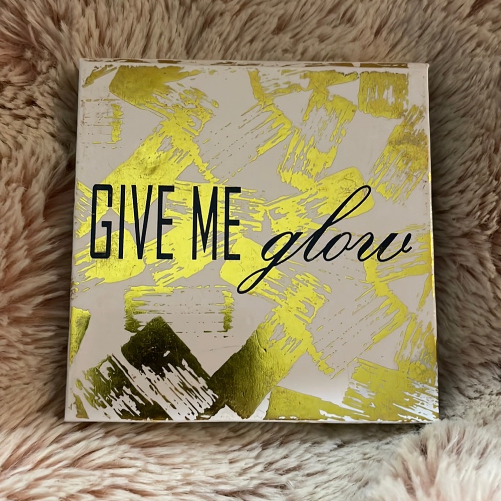 Give me glow highlighter